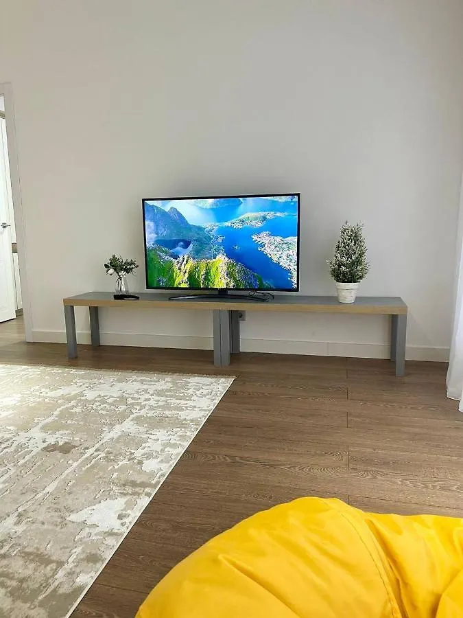 Terra: Stylish Apartment on Gagarina Street Almaty
